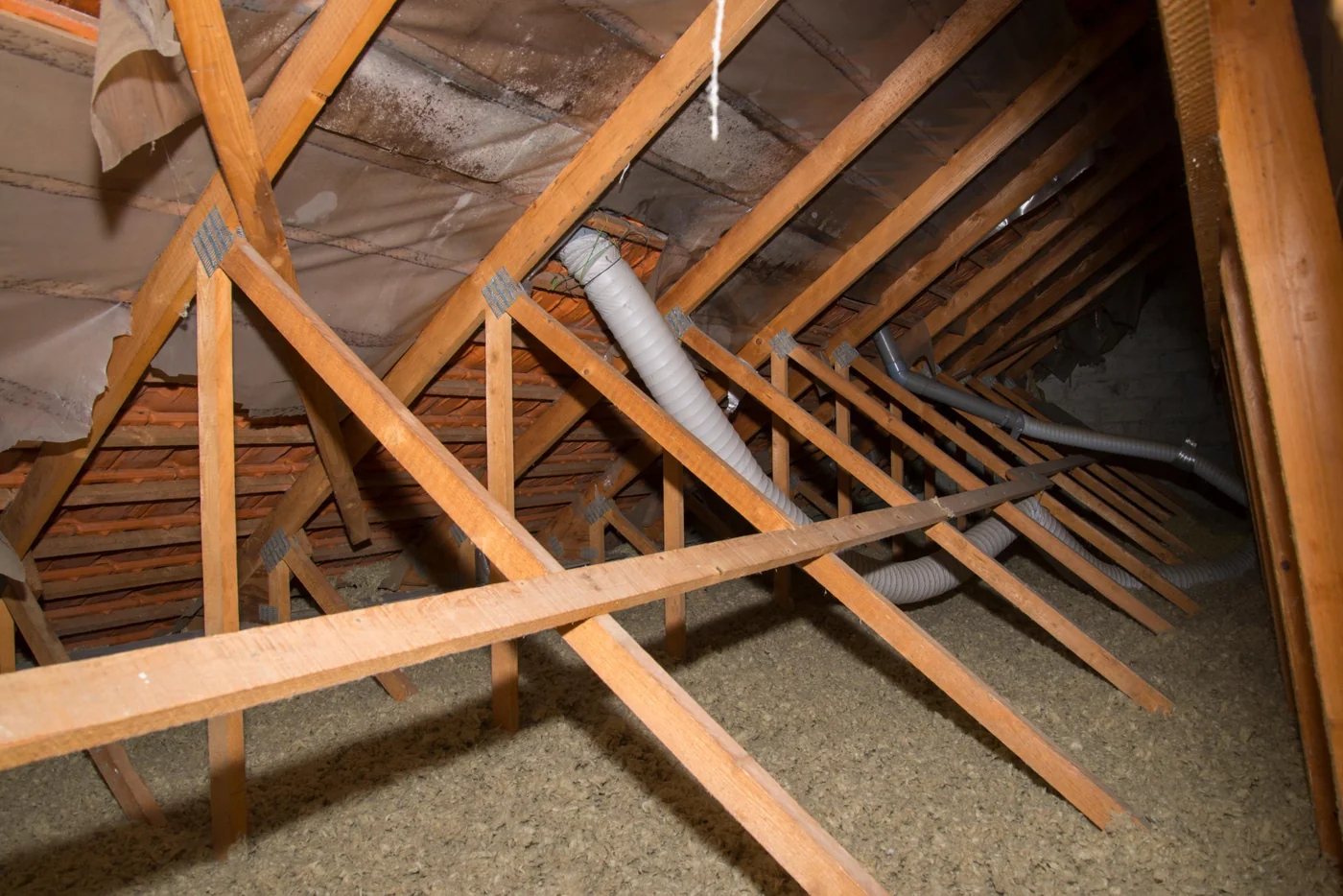 Vermiculite Attic Insulation and Asbestos